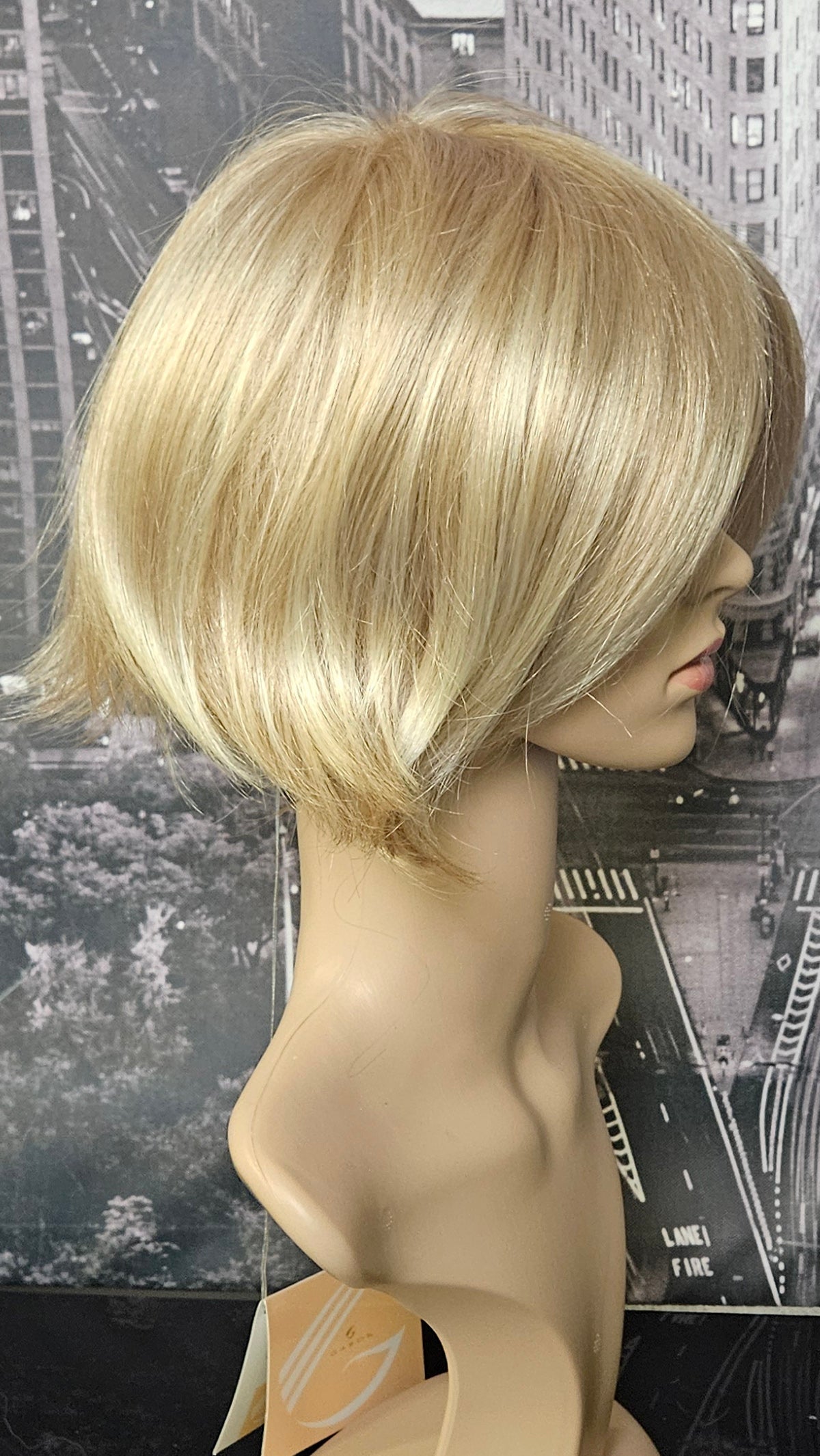 AFFAIR SANDY BLONDE