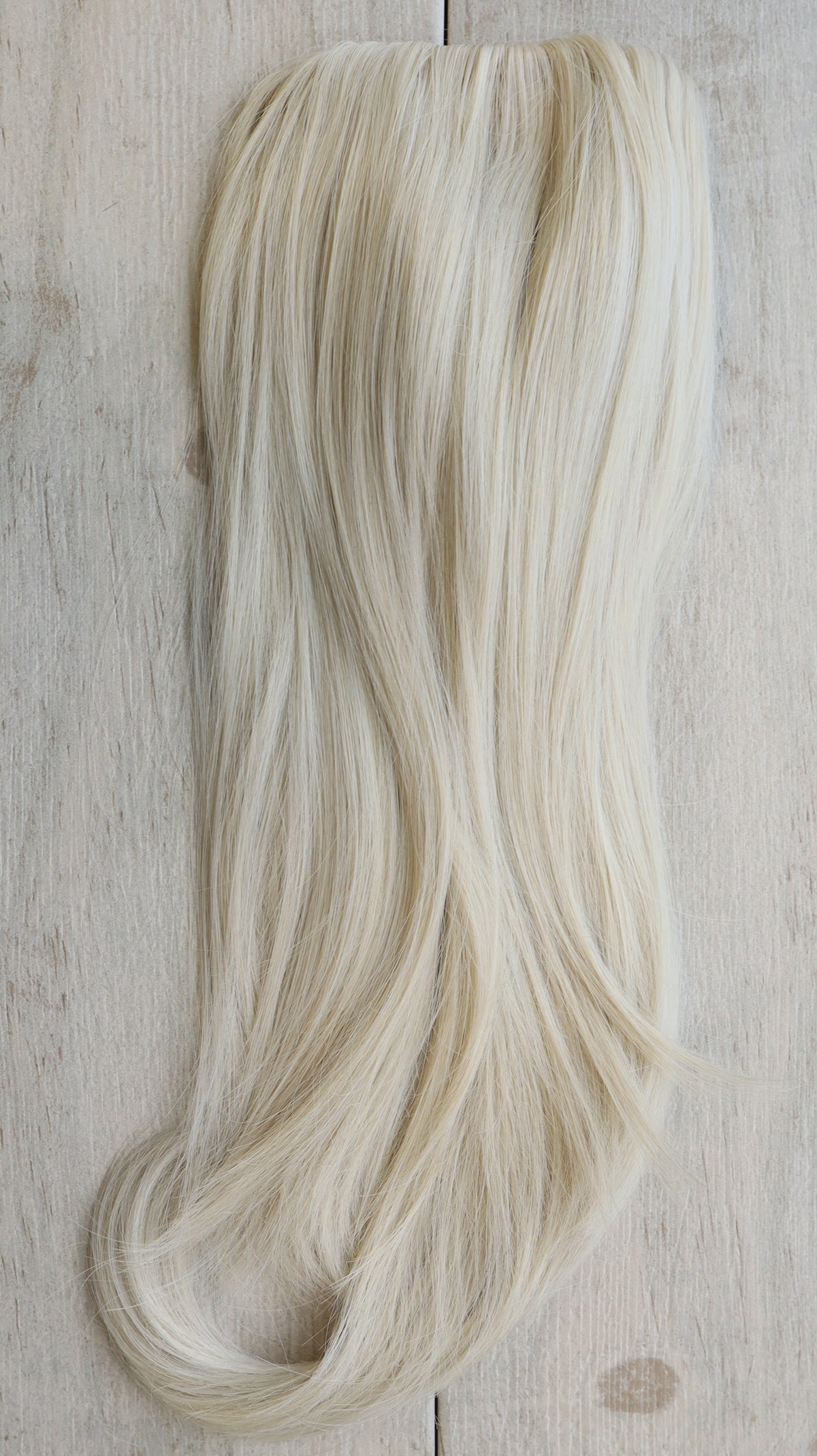 Hair Bump Light Ash Blonde