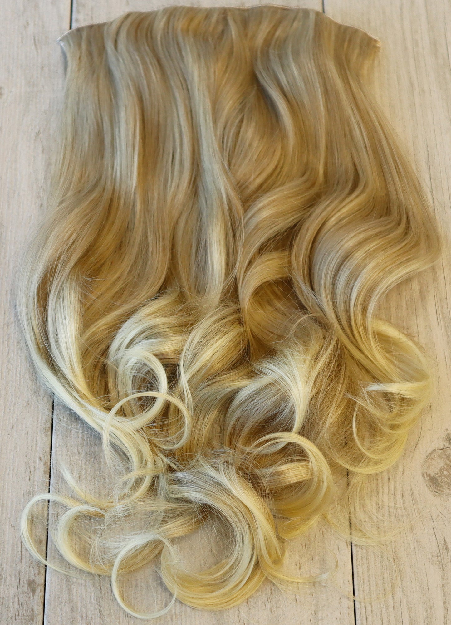 Colour 21T Moroccan Extra Long Wavy Clip-in