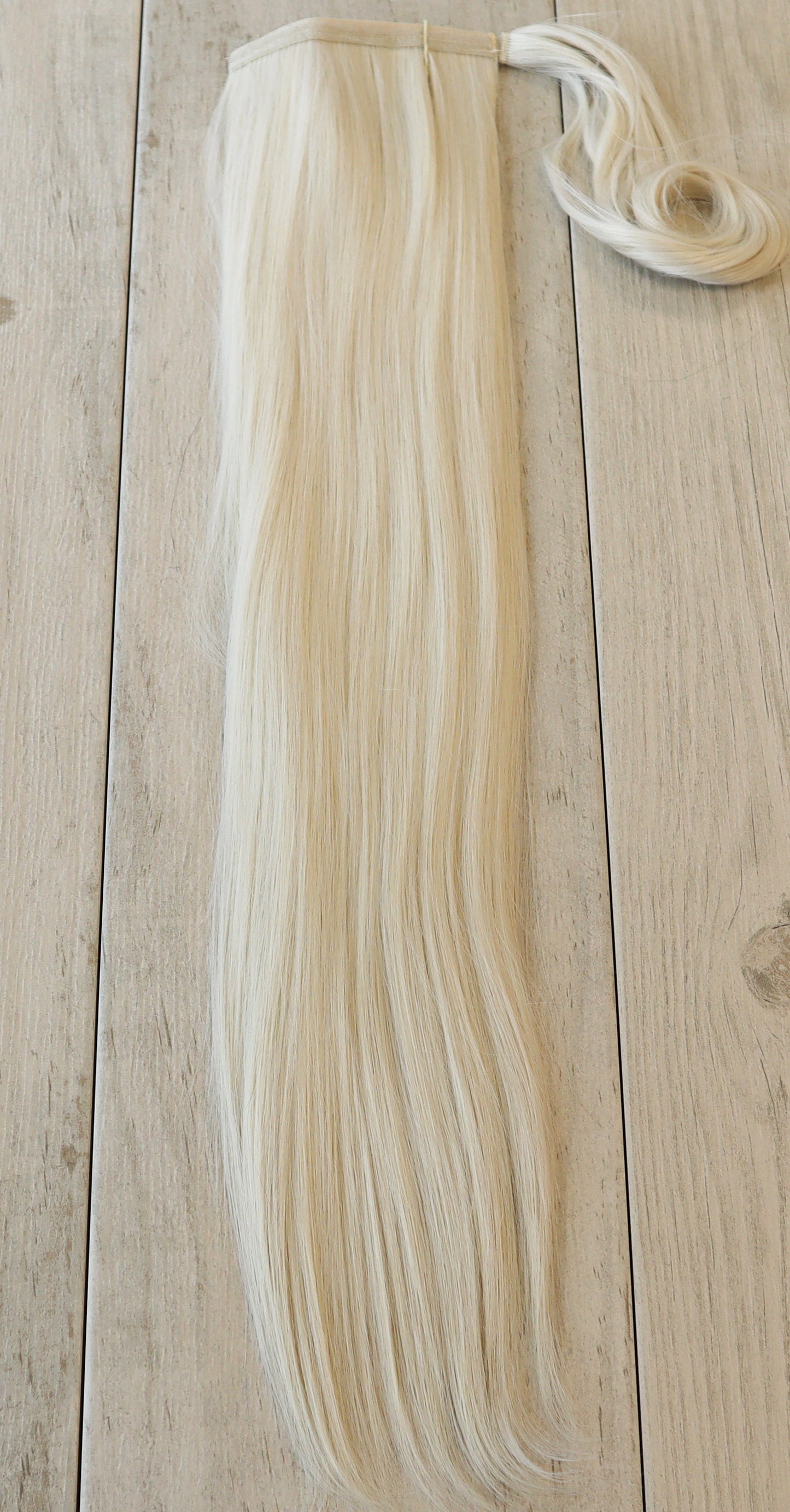 Colour 90 Grande Light Ponytail 28inch