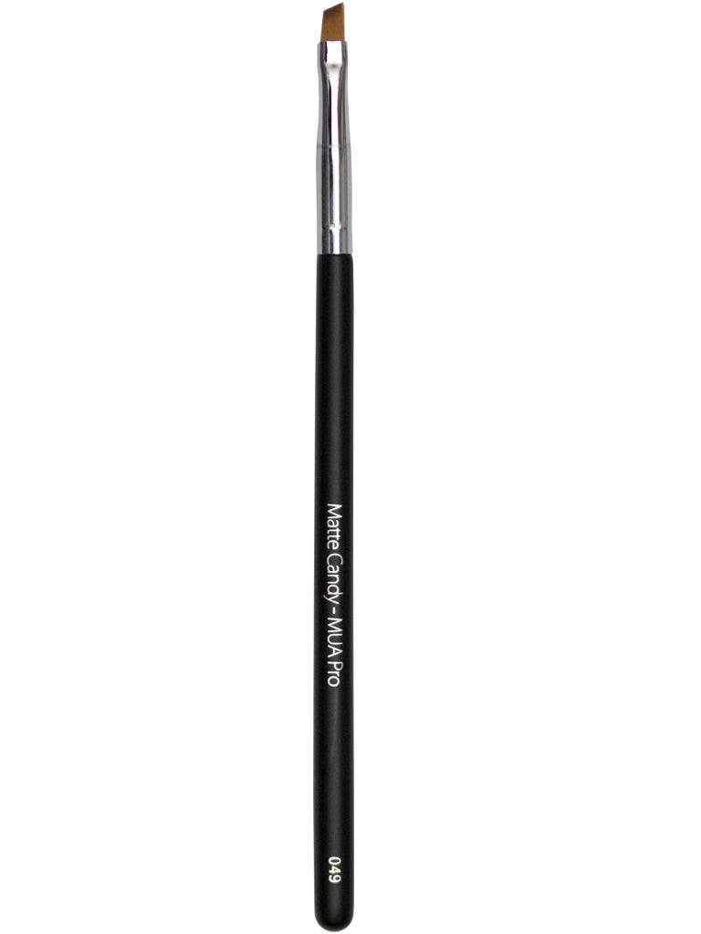 Angled Eyebrow Brush 049 - MUA Professional