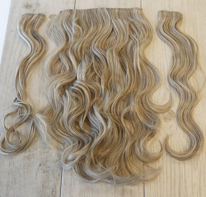 Biscuit Blonde Kate 3 Piece Wavy Clip-in 22inch