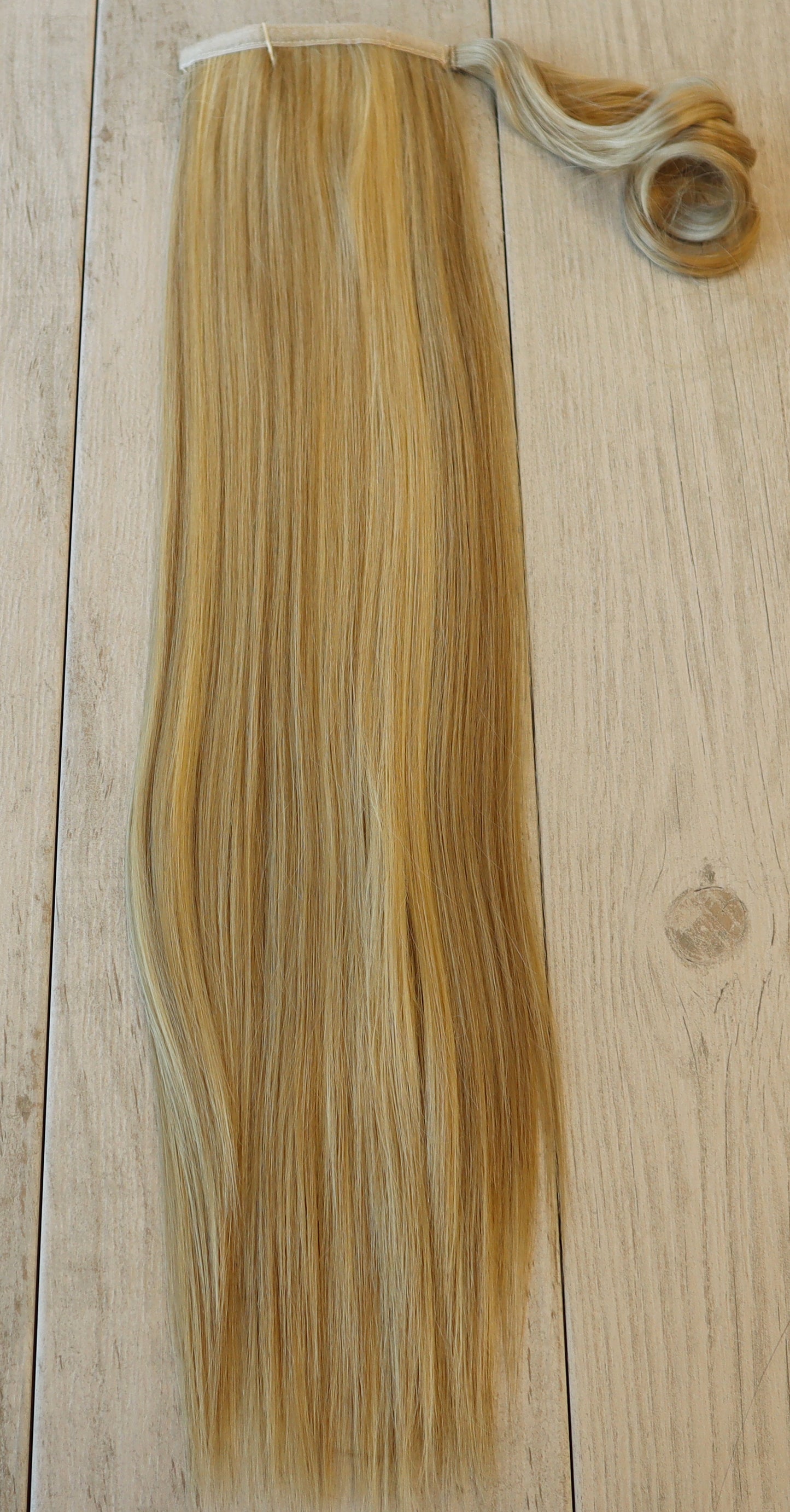 Gold Blonde Grande Light Ponytail 28inch