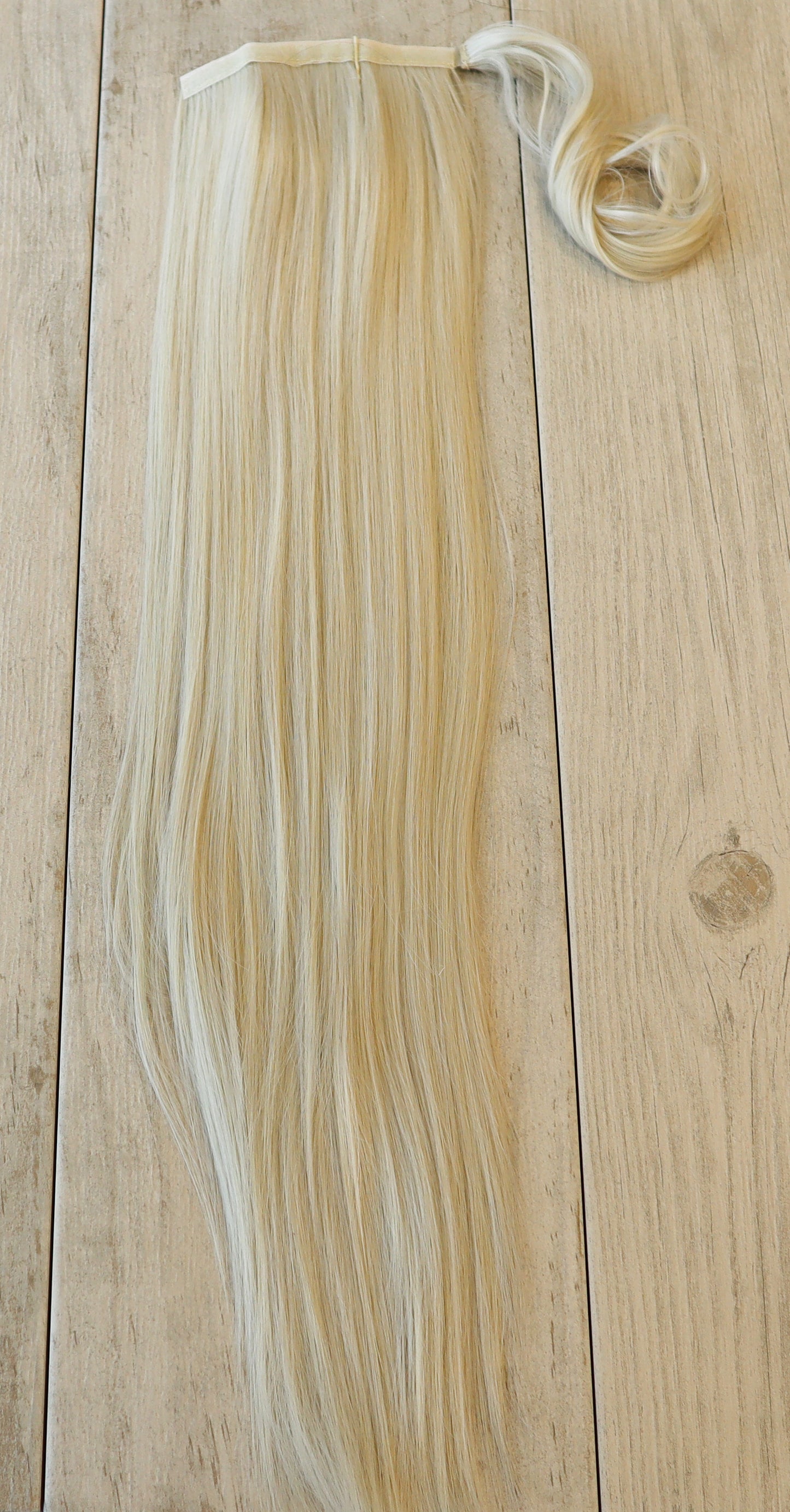 Light Ash Blonde Grande Light Ponytail 28inch