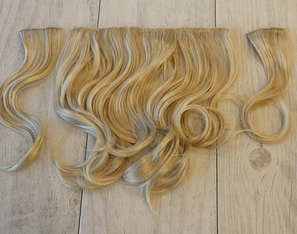 Light Gold Blonde Petite Wavy Clip-in (3 Piece)