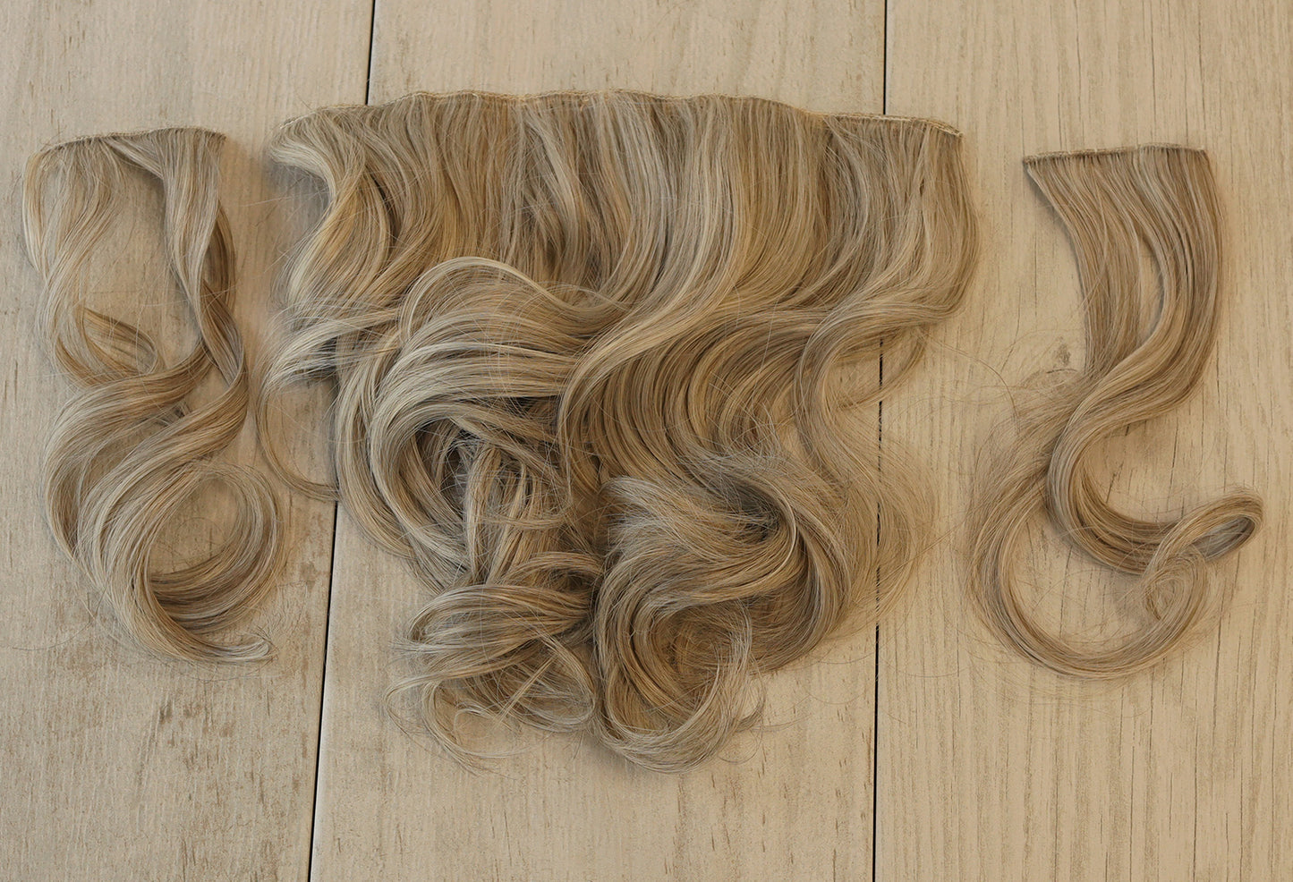 Biscuit Blonde Petite Wavy Clip-in (3 Piece)