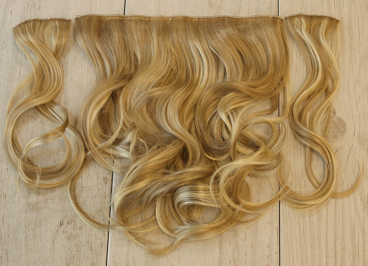 Gold Blonde Petite Wavy Clip-in (3 Piece)