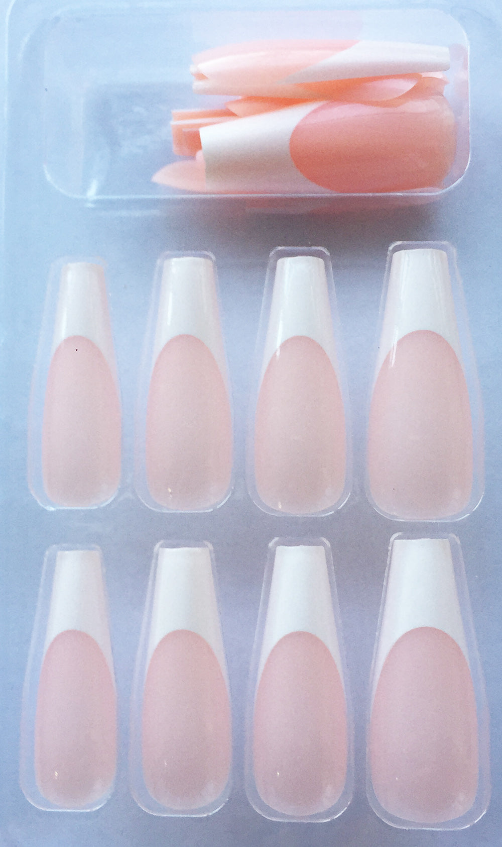 24 Deluxe Nail Tips