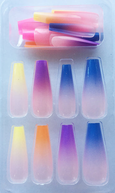 24 Deluxe Nail Tips - HS-4